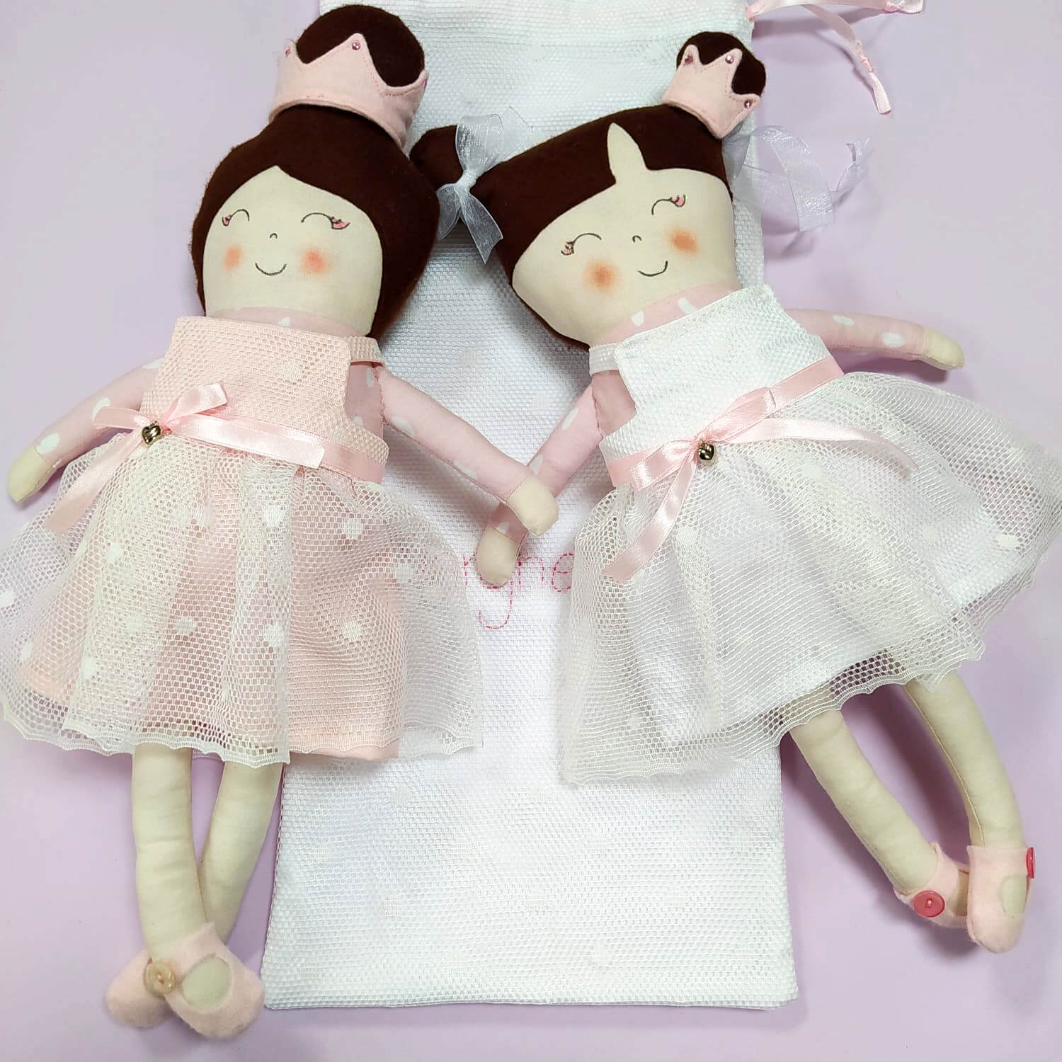 Bambole di stoffa fatte a mano